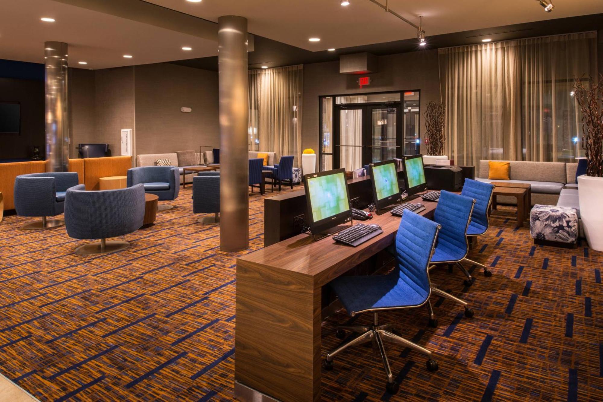 Courtyard By Marriott Jacksonville Eksteriør billede