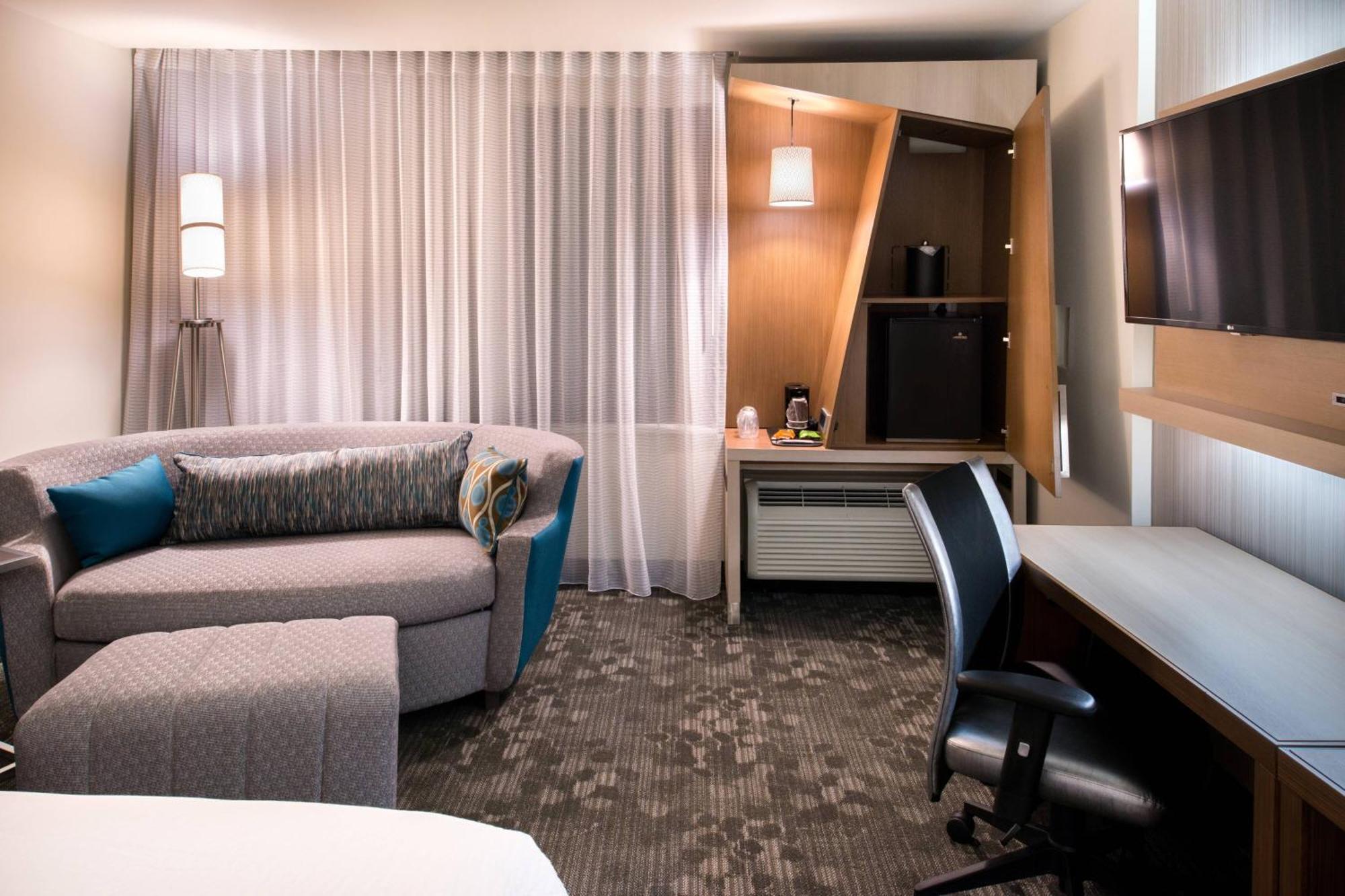 Courtyard By Marriott Jacksonville Eksteriør billede